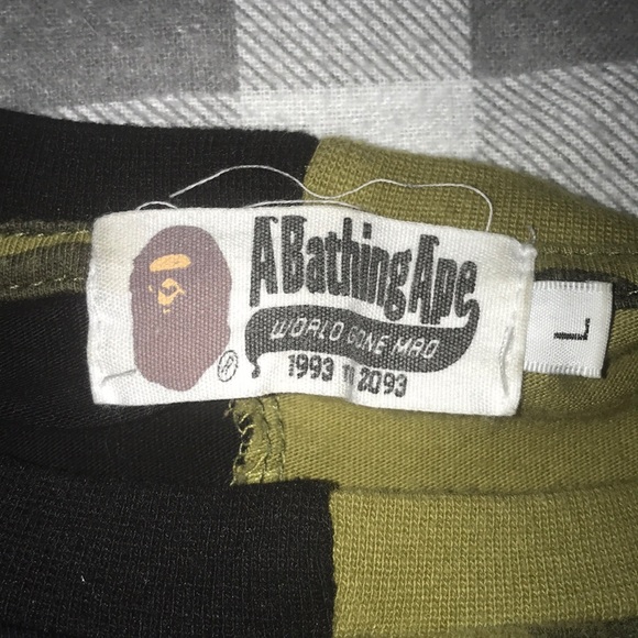 bape half split camp shark tee - Picture 3 of 4